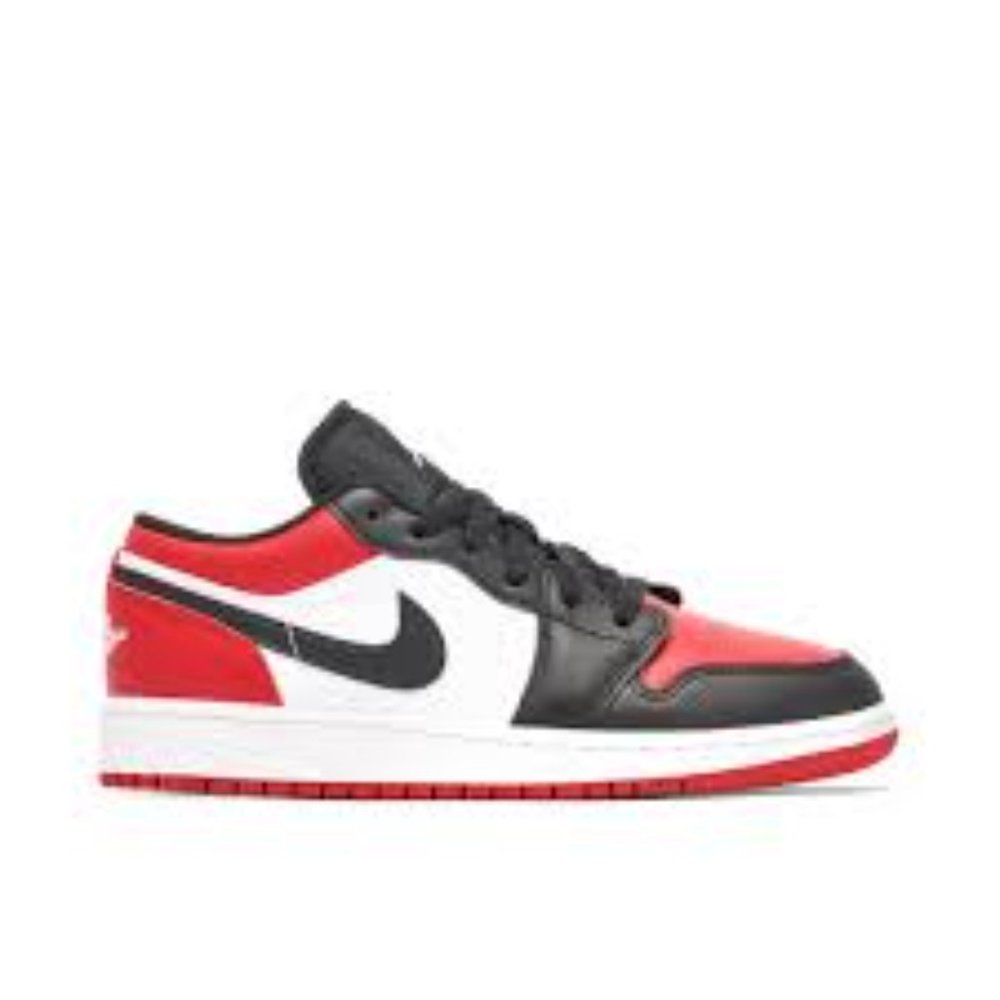Jordan 1 Low Bred Toe (GS) size 6 youth/7.5 womens